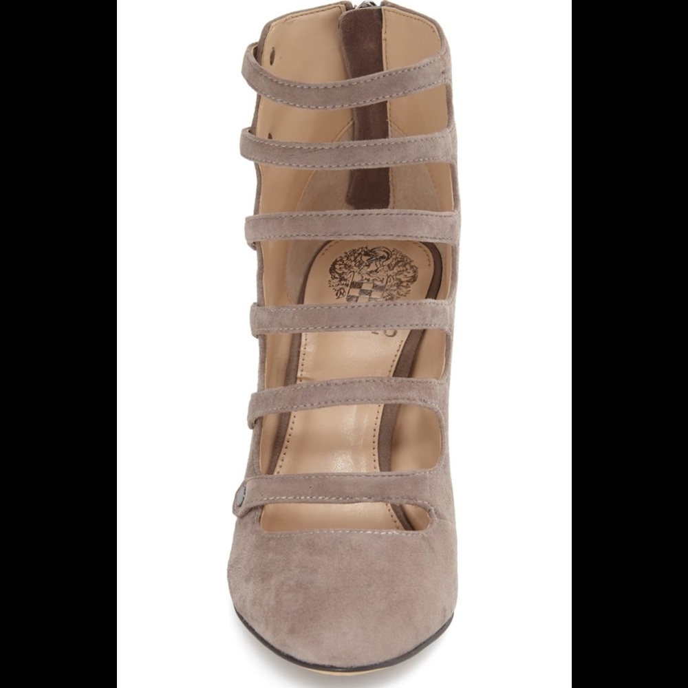 Vince Camuto Davel Block Heel - Picture 6 of 7